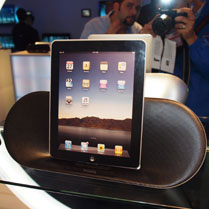 Fidelio docking speaker  by Philips for iPad