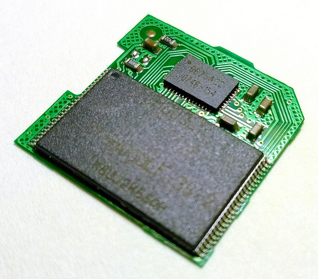MicroSD Card Internals