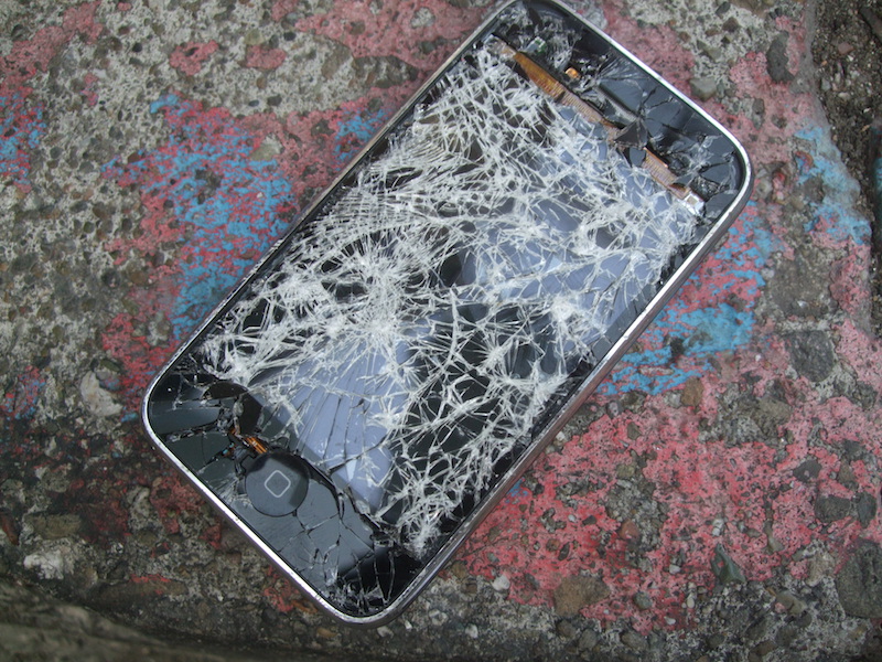 phone with cracked screen