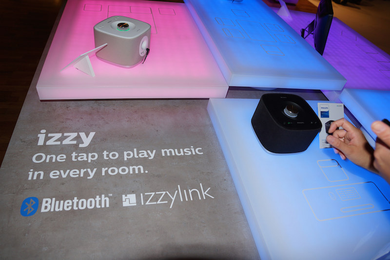 Philips Izzy Speakers