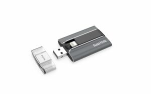 SanDisk iXpand Flash Drive - 128GB