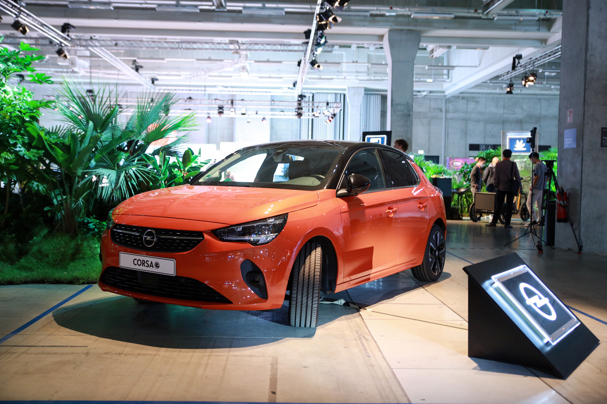 Car at shift mobility and IFA Next