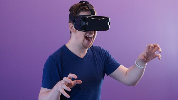 Vr Virtual Reality Man Technology  - capondesign / Pixabay