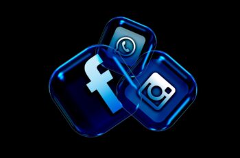 Buttons Social Media Facebook  - geralt / Pixabay