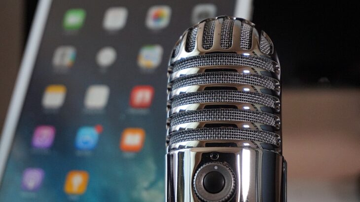 Microphone Tablet Podcast  - PIX1861 / Pixabay