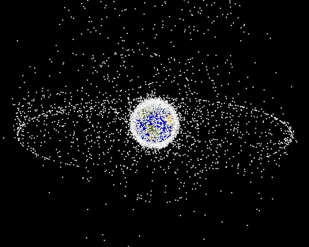Space Junk Space Debris Earth Orbits  - WikiImages / Pixabay