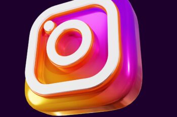Instagram Social Media  - EyestetixStudio / Pixabay