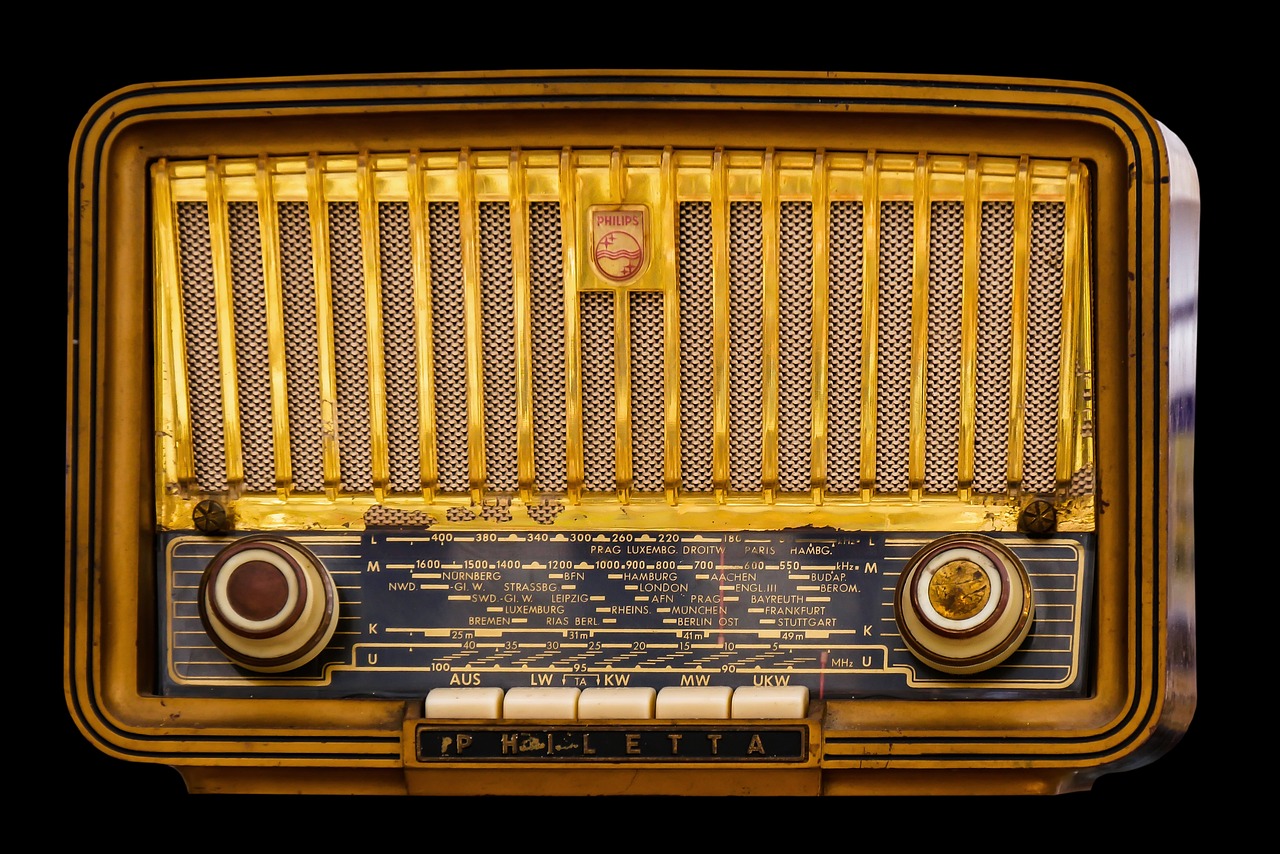 radio old tube radio nostalgia 1682531