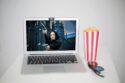 laptop movie popcorn 6002099
